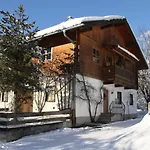 Apartment In Near Slopes