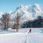 In Near Slopes Apartment *