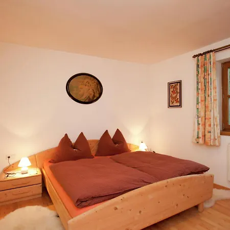 Apartment Cozy With Balcony In