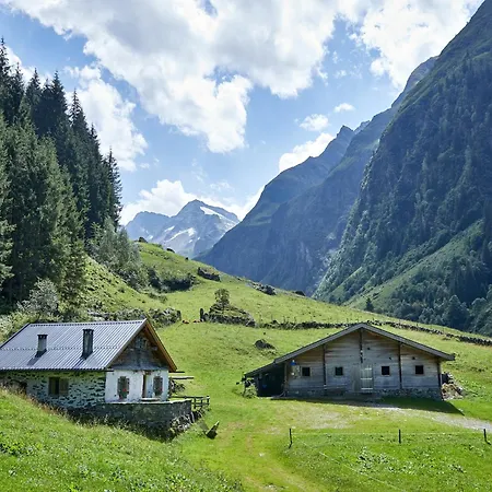 In Near Slopes * Mittersill
